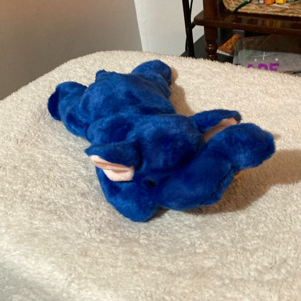 Rare Peanut the royal blue elephant Ty Beanie Buddy NWT
